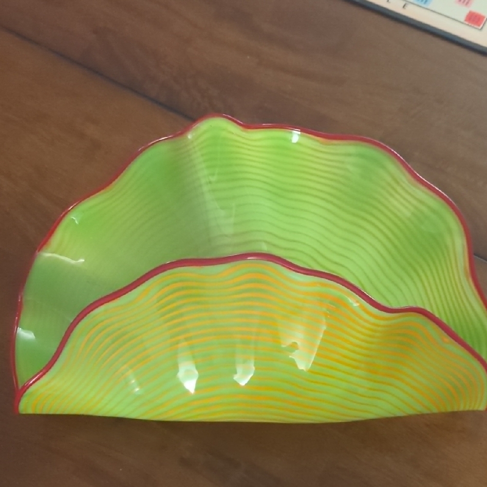 Vibrant Green and Red Glass Art Piece - Picture 2 of 6